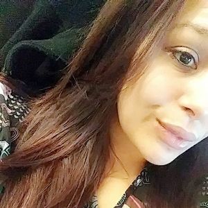 Meet your Posher, Phoebe